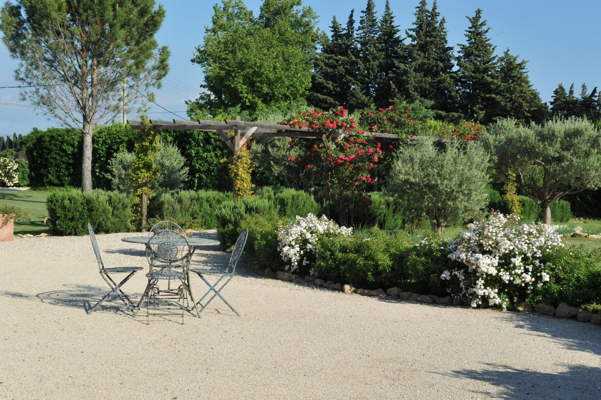 Le Mas Terre Des Anges Sarrians Exterior foto
