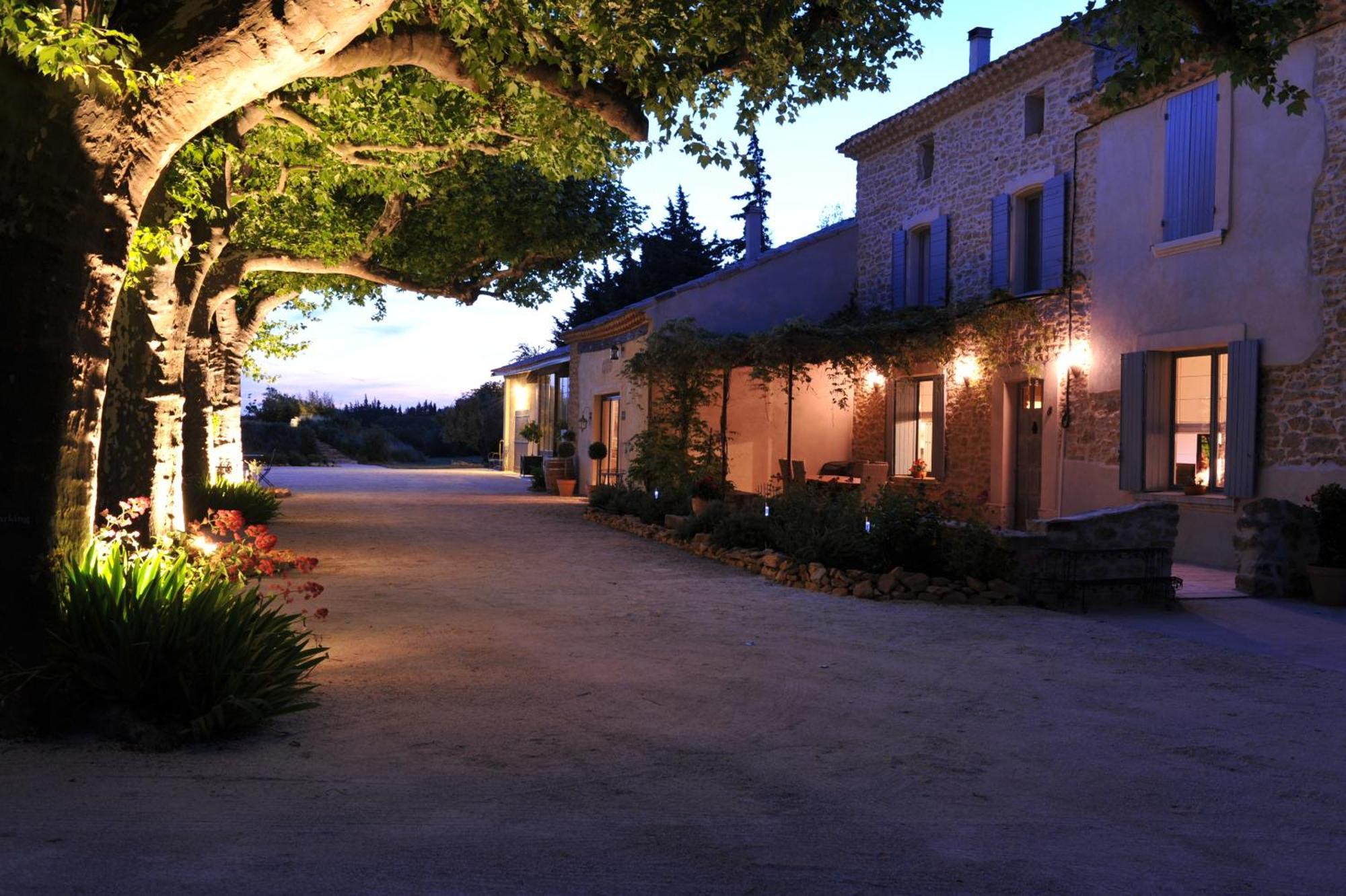 Le Mas Terre Des Anges Sarrians Exterior foto